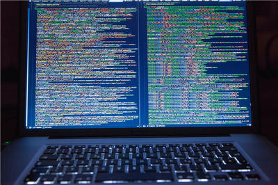 軟件研發(fā)的基石 基礎(chǔ)軟件開發(fā)的價(jià)值與挑戰(zhàn)